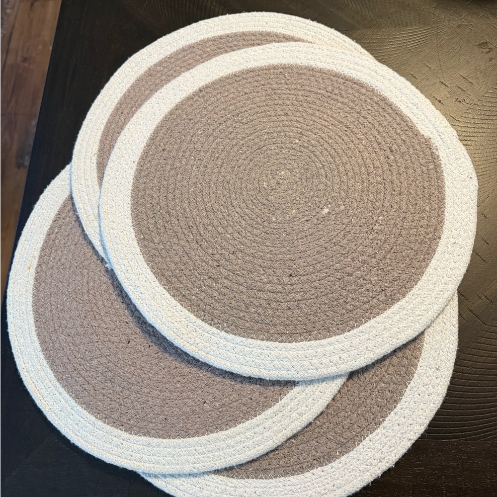 Elegant Two-Tone Round Placemats